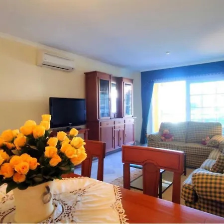 Cyv - 2 Bedrooms, Pool And Golf Apartment *