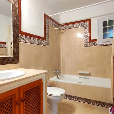 Cyv - 2 Bedrooms, Pool And Golf Apartment *